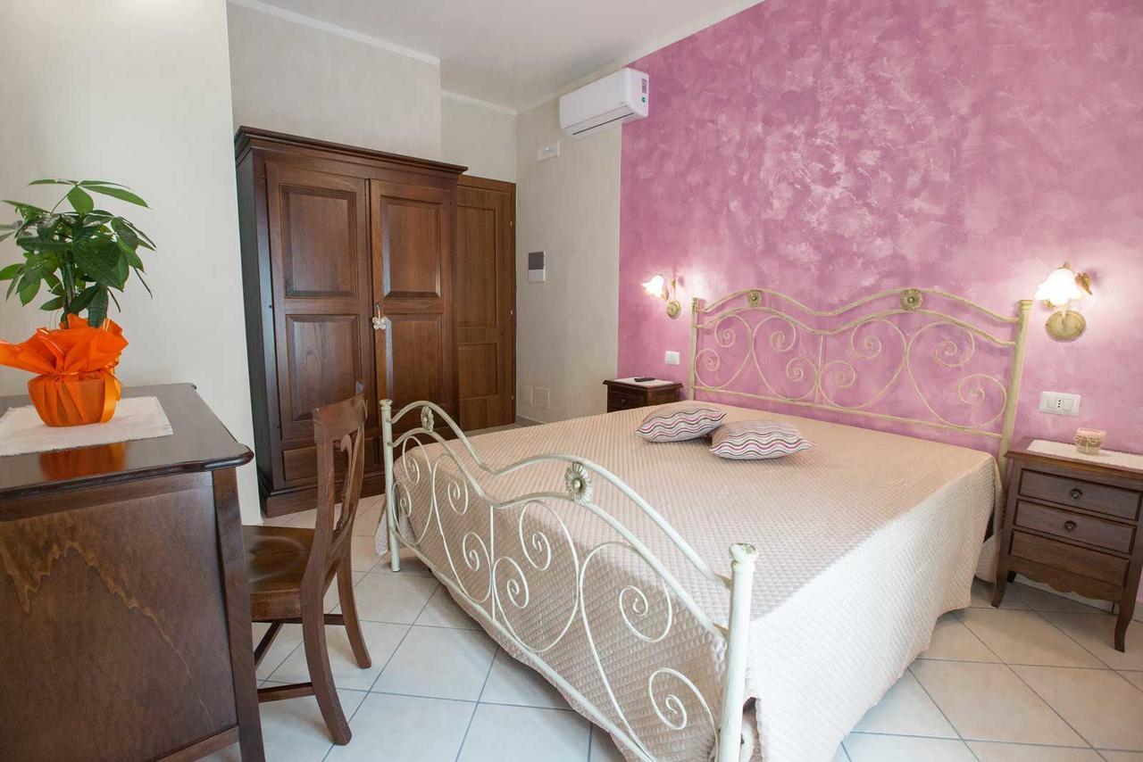 B&B Le Due Gioie Taviano Kültér fotó