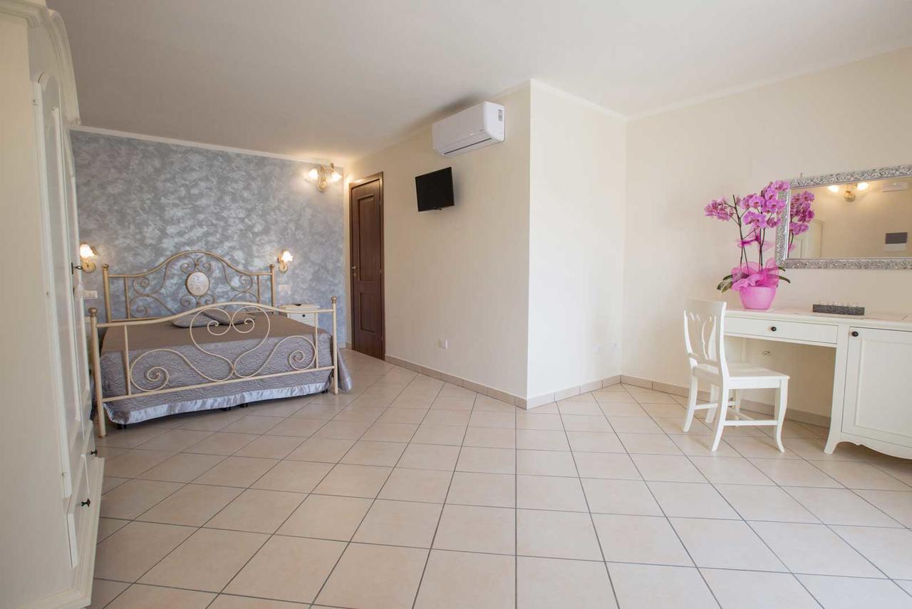 B&B Le Due Gioie Taviano Kültér fotó
